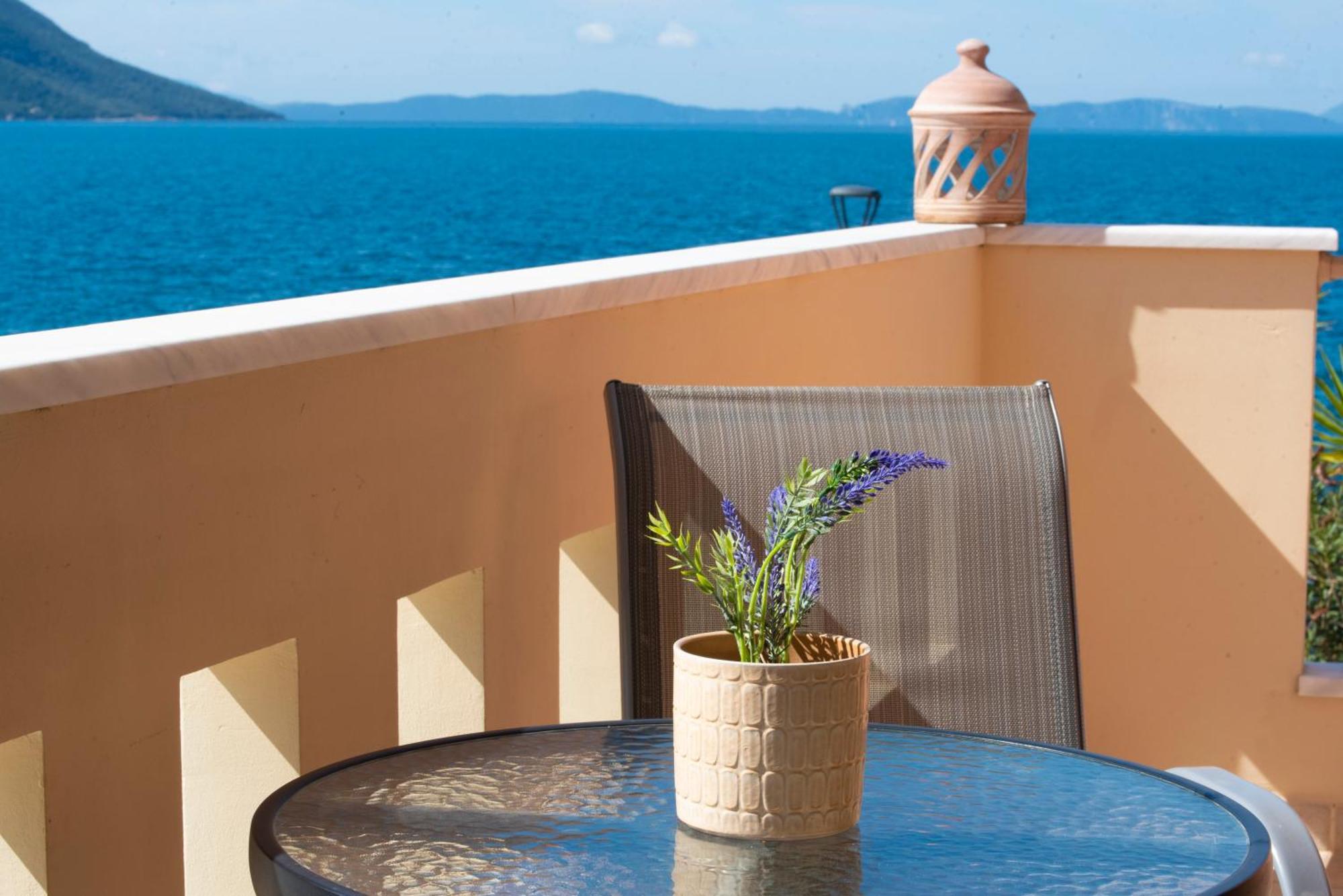 Ostrella Hotel - Luxury Rooms Μύτικας Εξωτερικό φωτογραφία